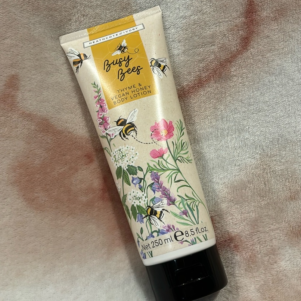 Busy Bees Thyme & Vegan Honey BodyLotion inlarge8.50oz tube NWT Heathcote&Ivory